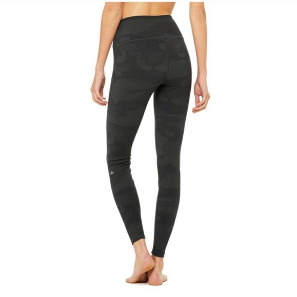 Alo Vapor High Waist Ankle Camo Leggings - Picture 6 of 6